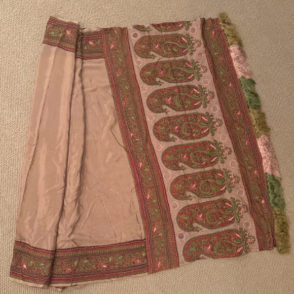 Crepe De Chine Silk Saree - Picture 1 of 3